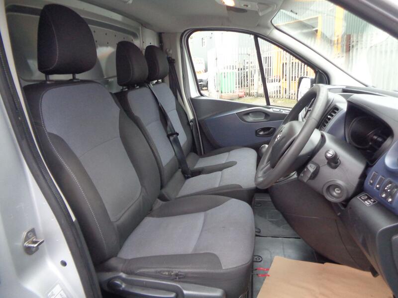 VAUXHALL VIVARO 1.6 CDTi 2900 ecoFLEX  2015