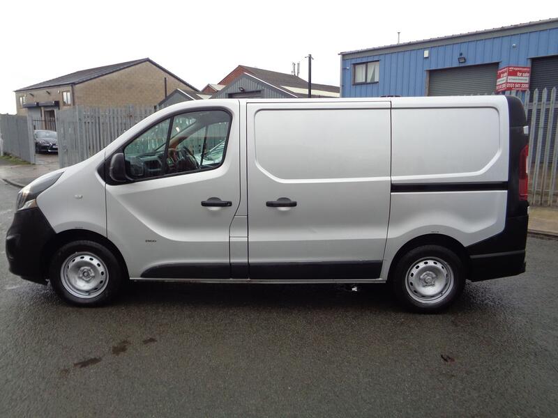 VAUXHALL VIVARO 1.6 CDTi 2900 ecoFLEX  2015