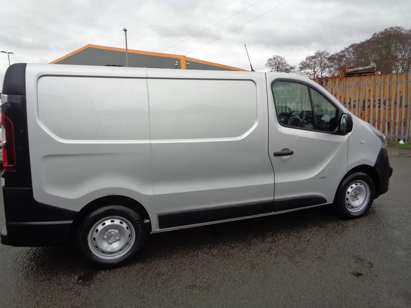 VAUXHALL VIVARO 1.6 CDTi 2900 ecoFLEX  2015