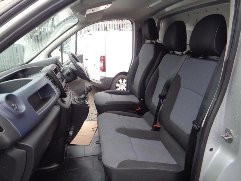 VAUXHALL VIVARO 1.6 CDTi 2900 ecoFLEX  2015