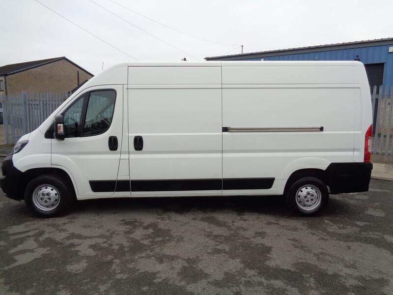 PEUGEOT BOXER 2.0 BlueHDi 335 Professional  2018