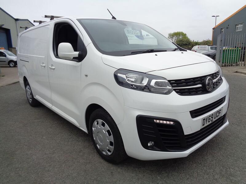 VAUXHALL VIVARO 1.5 Turbo D 2900 Sportive 2019