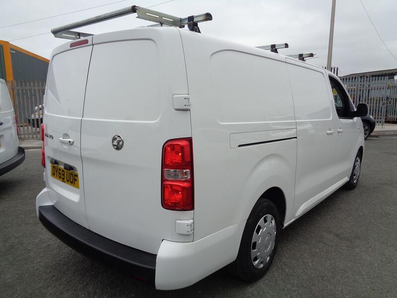 VAUXHALL VIVARO 1.5 Turbo D 2900 Sportive 2019