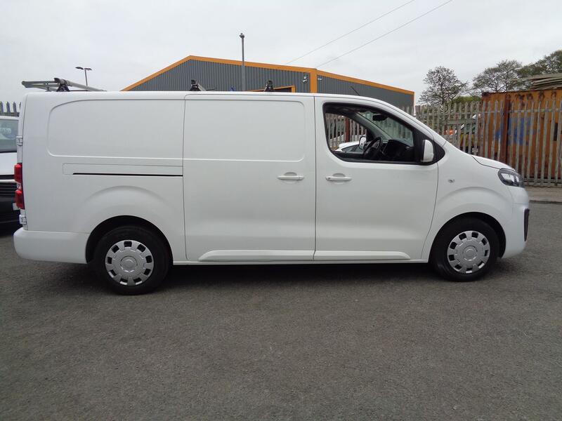 VAUXHALL VIVARO 1.5 Turbo D 2900 Sportive 2019