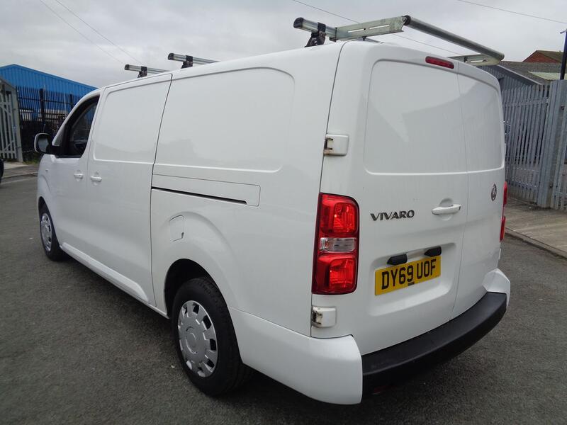 VAUXHALL VIVARO 1.5 Turbo D 2900 Sportive 2019