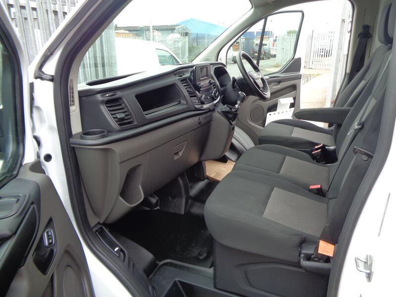 FORD TRANSIT CUSTOM 2.0 300 EcoBlue Leader 2020