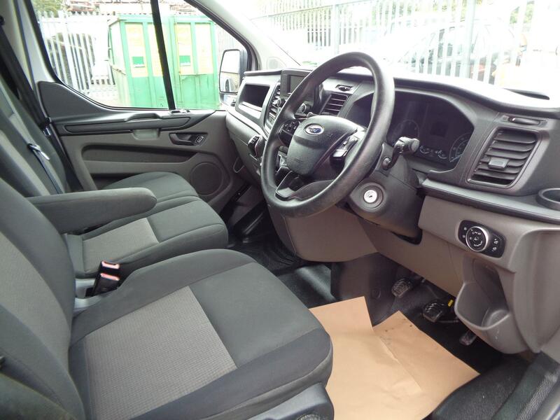 FORD TRANSIT CUSTOM 2.0 300 EcoBlue Leader 2020