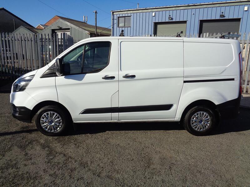 FORD TRANSIT CUSTOM 2.0 Transit Custom Leader Van 300 L1 2.0L EcoBlue 105PS FWD 6 Speed Manual 2021