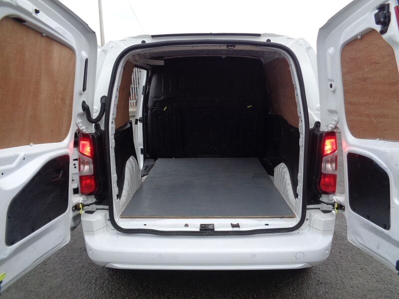 VAUXHALL COMBO 1.6 Turbo D 2300 Sportive 2019
