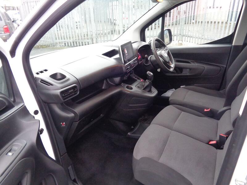 VAUXHALL COMBO 1.6 Turbo D 2300 Sportive 2019