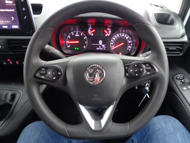 VAUXHALL COMBO 1.6 Turbo D 2300 Sportive 2019