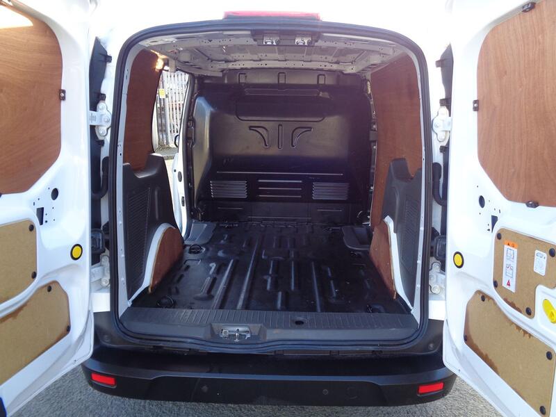 FORD TRANSIT CONNECT 1.5 200 EcoBlue Trend 2020