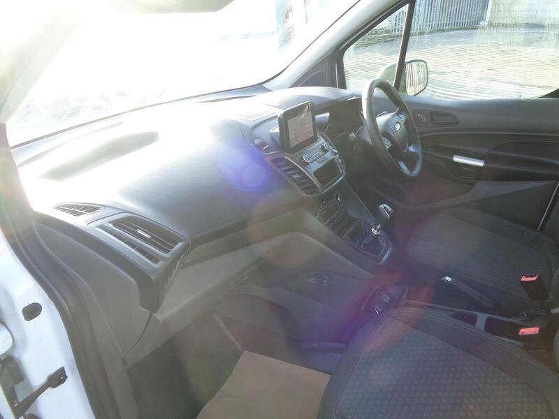 FORD TRANSIT CONNECT 1.5 200 EcoBlue Trend 2020