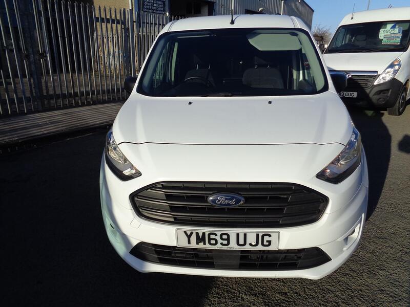 FORD TRANSIT CONNECT 1.5 200 EcoBlue Trend 2020