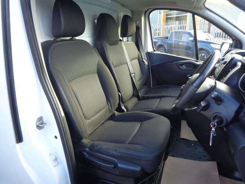 VAUXHALL VIVARO 1.6 CDTi 2900 Sportive 2018