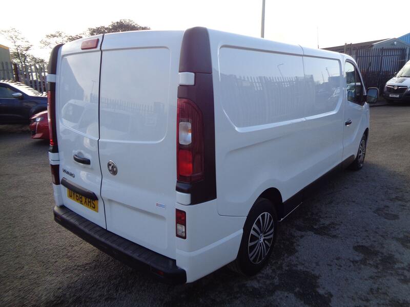 VAUXHALL VIVARO 1.6 CDTi 2900 Sportive 2018
