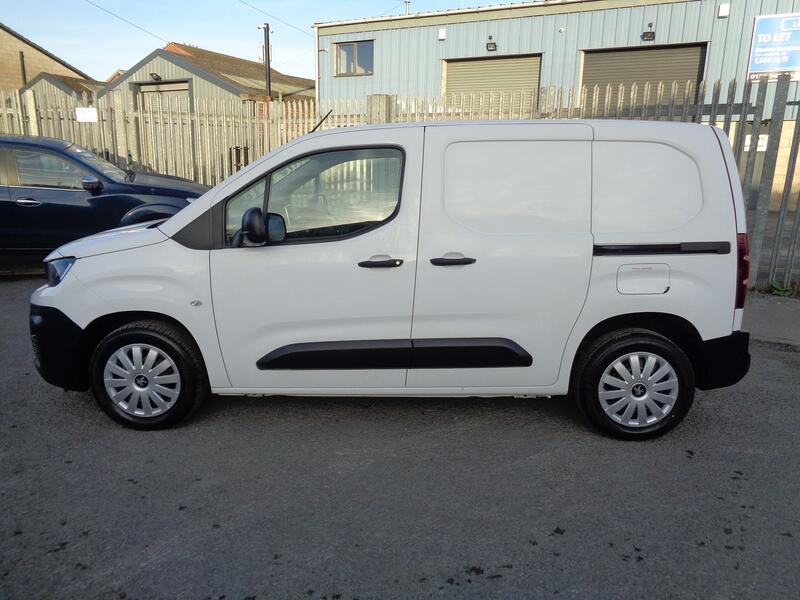 PEUGEOT PARTNER 1.5 BlueHDi 1000 Professional 2019
