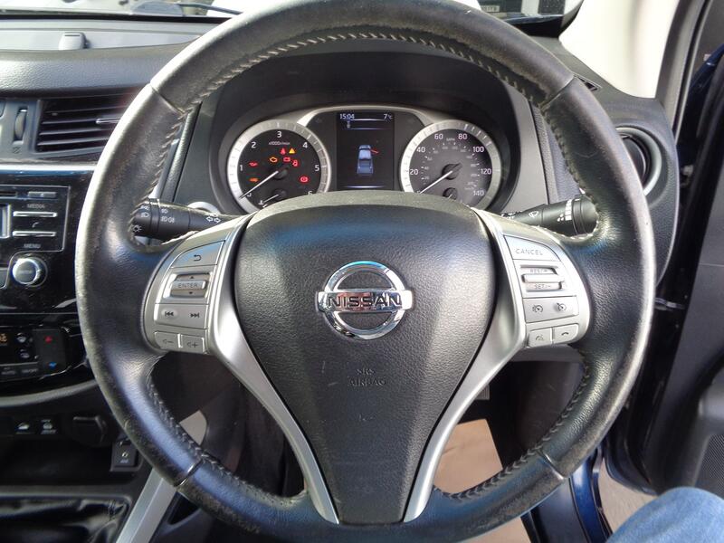NISSAN NAVARA 2.3 dCi Acenta+ 2017